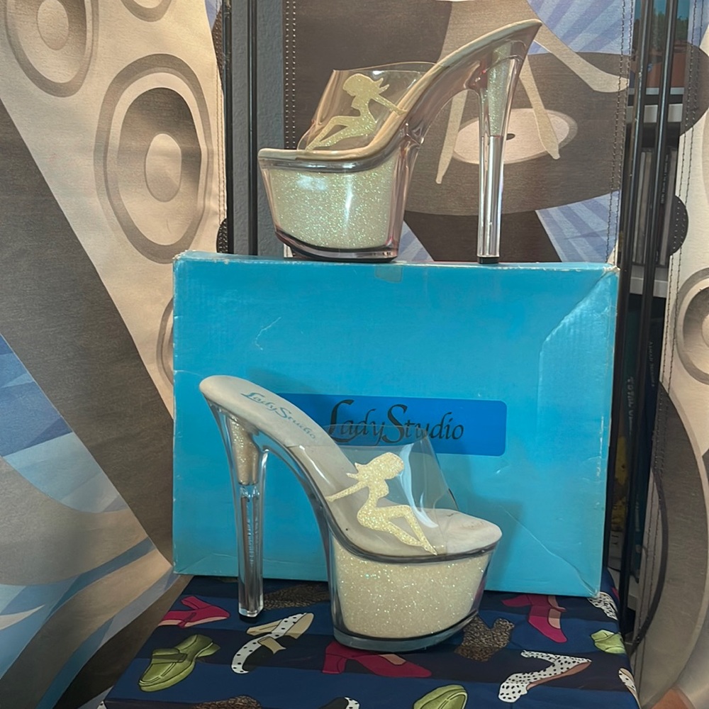 Platform glitter Barbie Playboy heels women’s 7